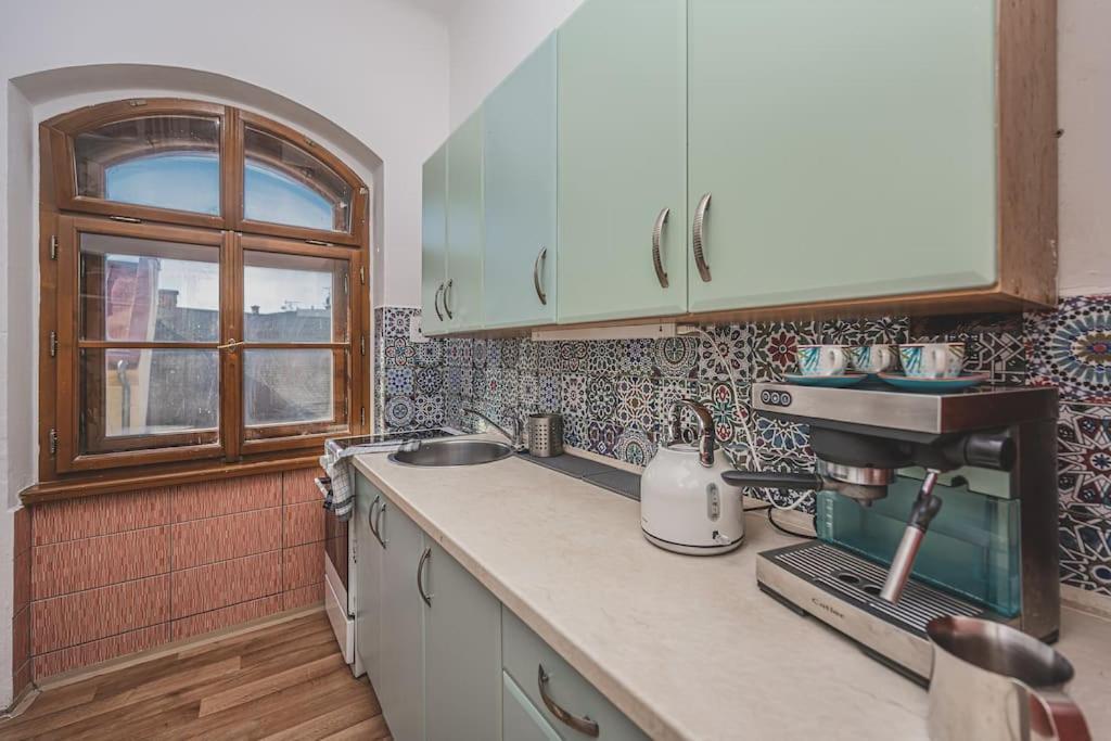 Carolina'S Romantic Apartment Hradec Kralove Luaran gambar