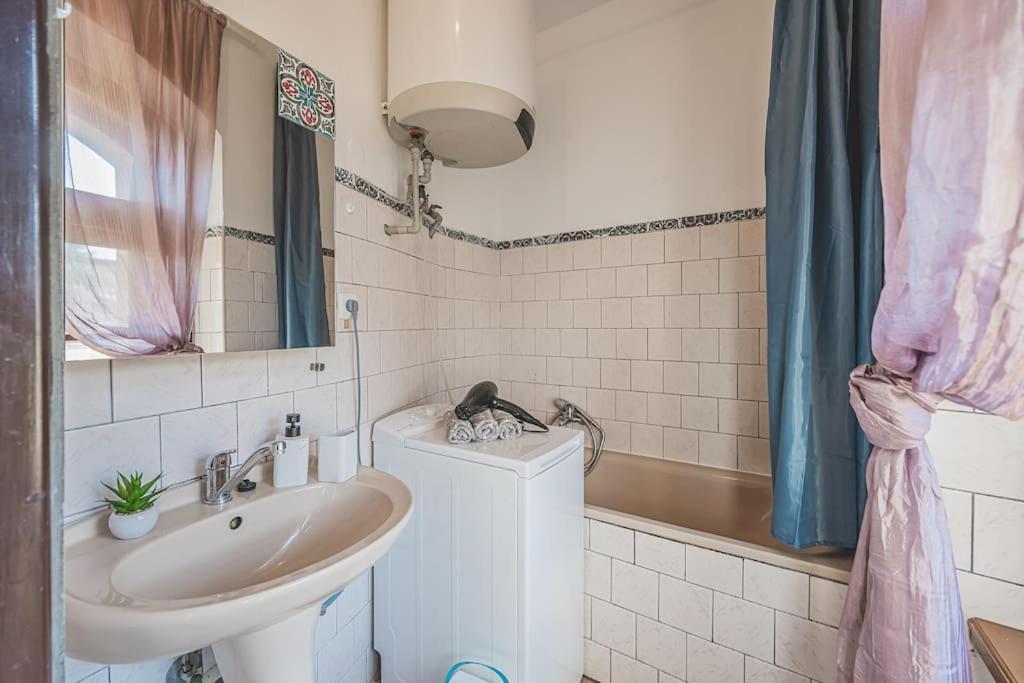 Carolina'S Romantic Apartment Hradec Kralove Luaran gambar